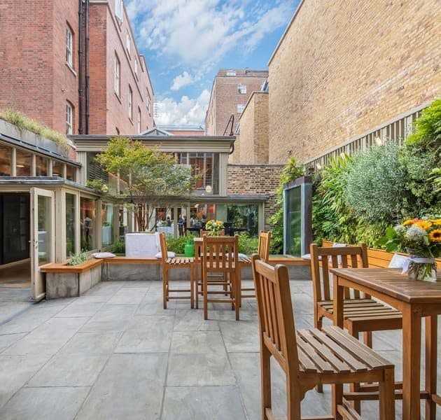 Orangery & Courtyard at No.11 Cavendish Square, photo 2