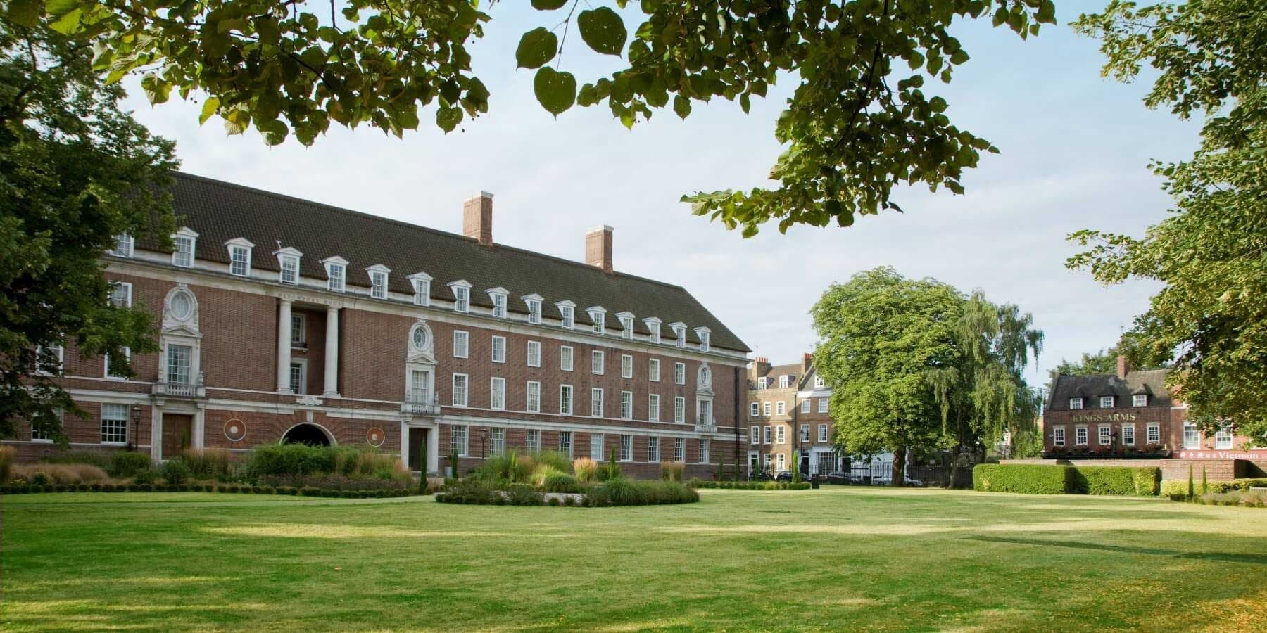 Devonport House, photo 1