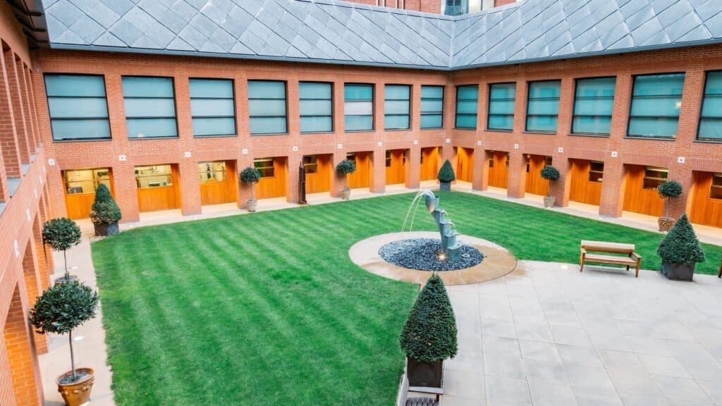 Courtyard & Orangery Haberdashers' Hall, photo 1