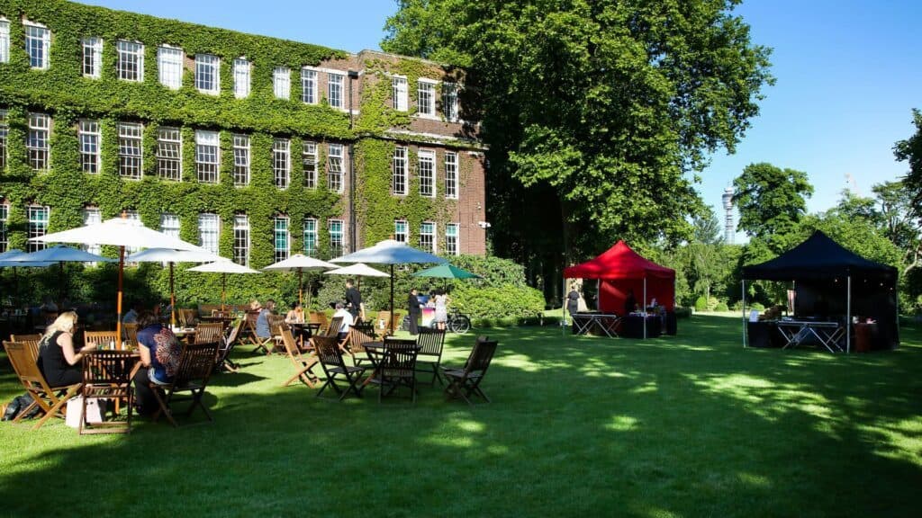 Regents College, photo 2
