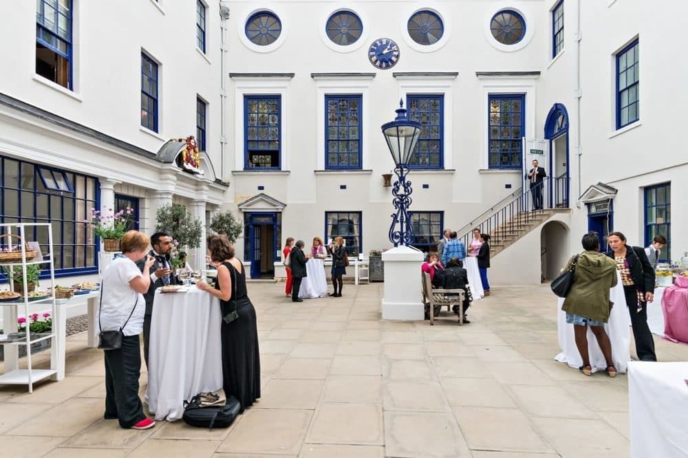 Apothecaries Hall & Courtyard, photo 2