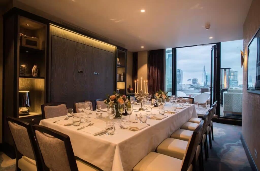 9th Floor Exclusive at Aviary Rooftop Bar & Restaurant, photo 6