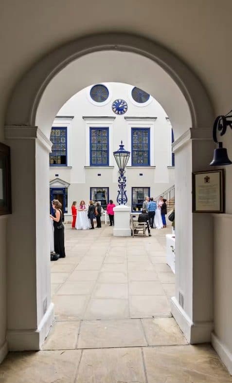 Apothecaries Hall & Courtyard, photo 6
