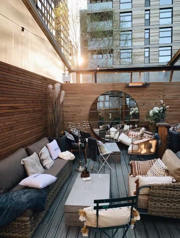 Backyard at The Light Bar, photo 1