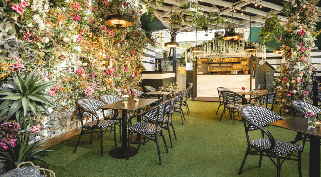 Mr Fogg's Secret Garden, photo 5