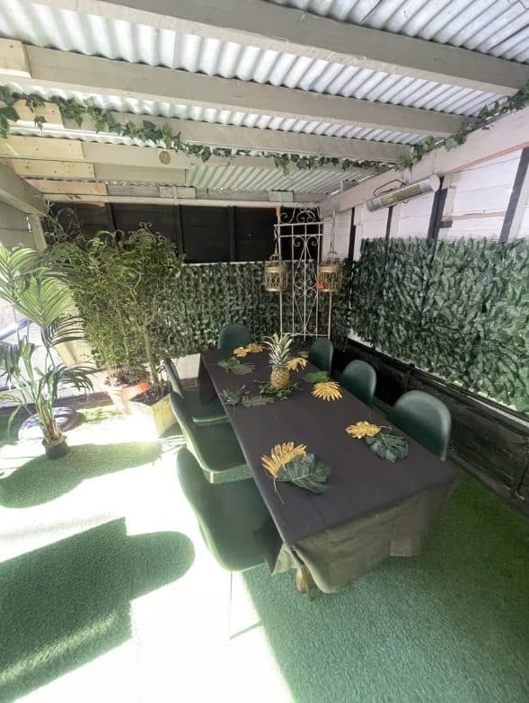 Pineapple Xpress Rooftop Bar, photo 1