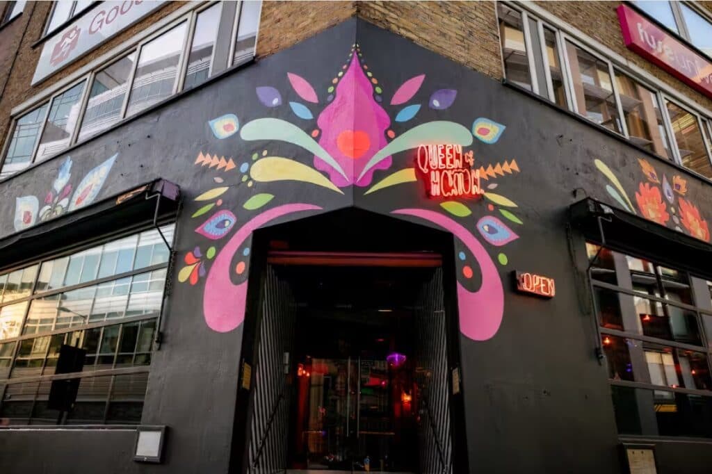 Queen Of Hoxton Rooftop, photo 6