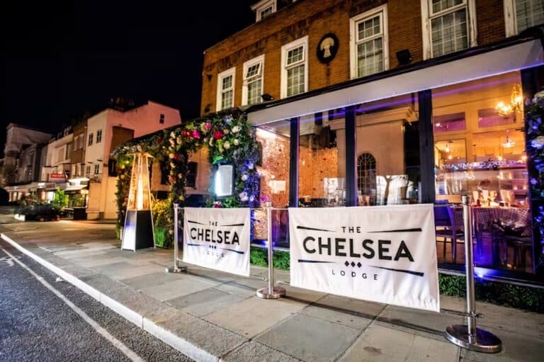 The Chelsea Lodge Terrace, photo 3