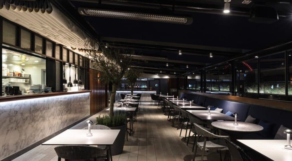 Trafalgar St James The Rooftop Deck, photo 1