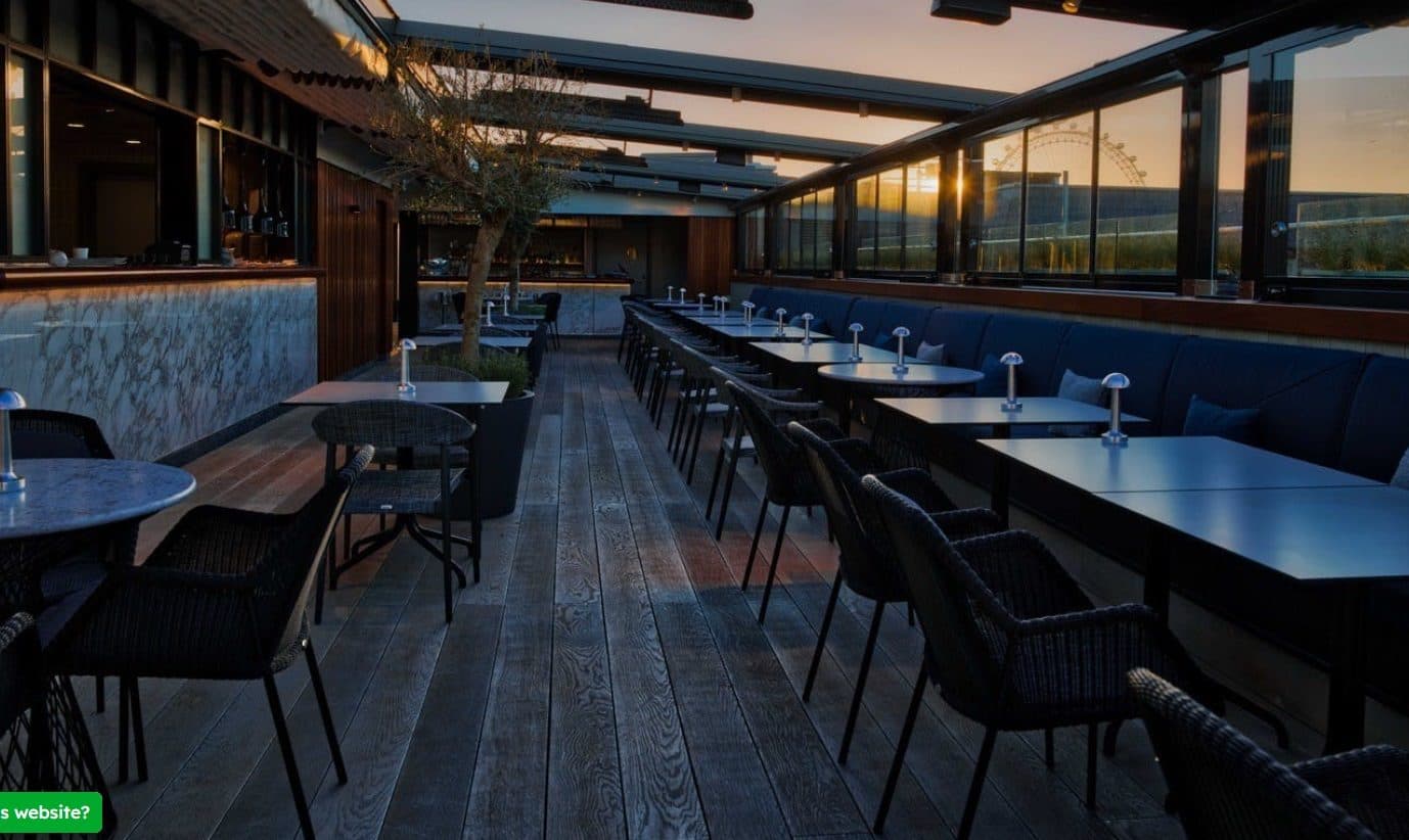 Trafalgar St James The Rooftop Deck, photo 3