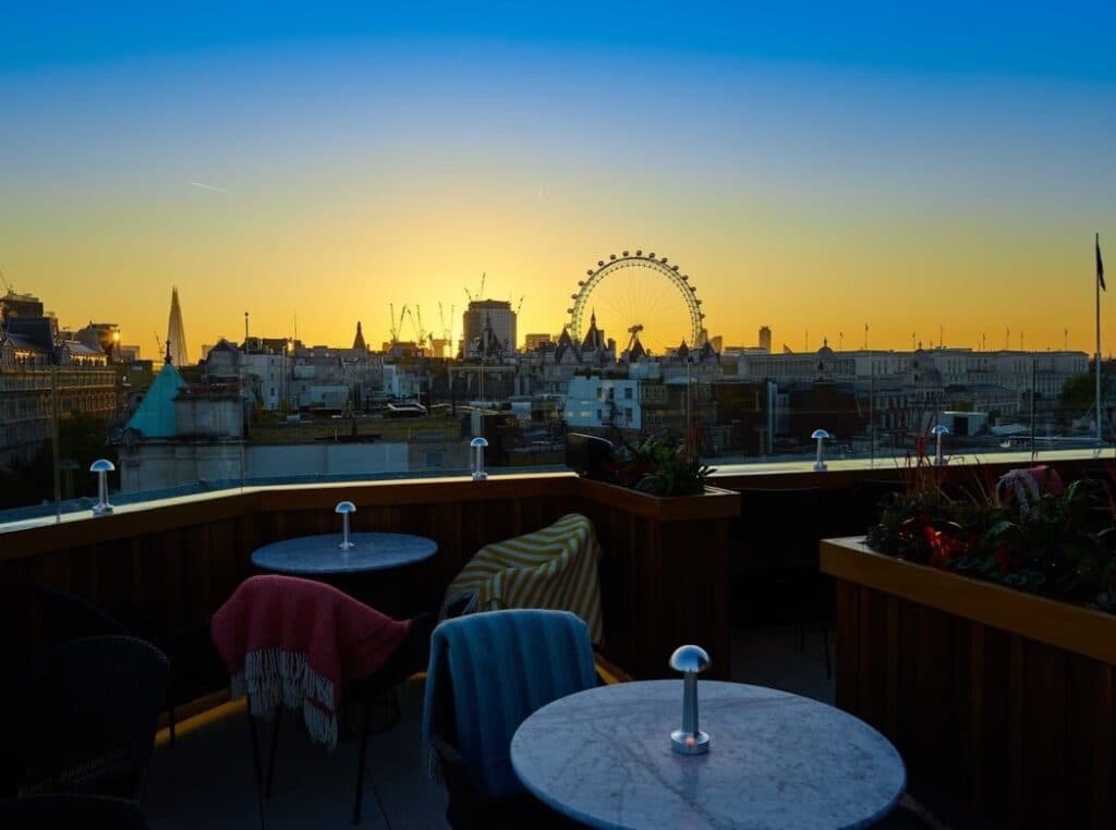 Trafalgar St James The Rooftop Gallery, photo 6