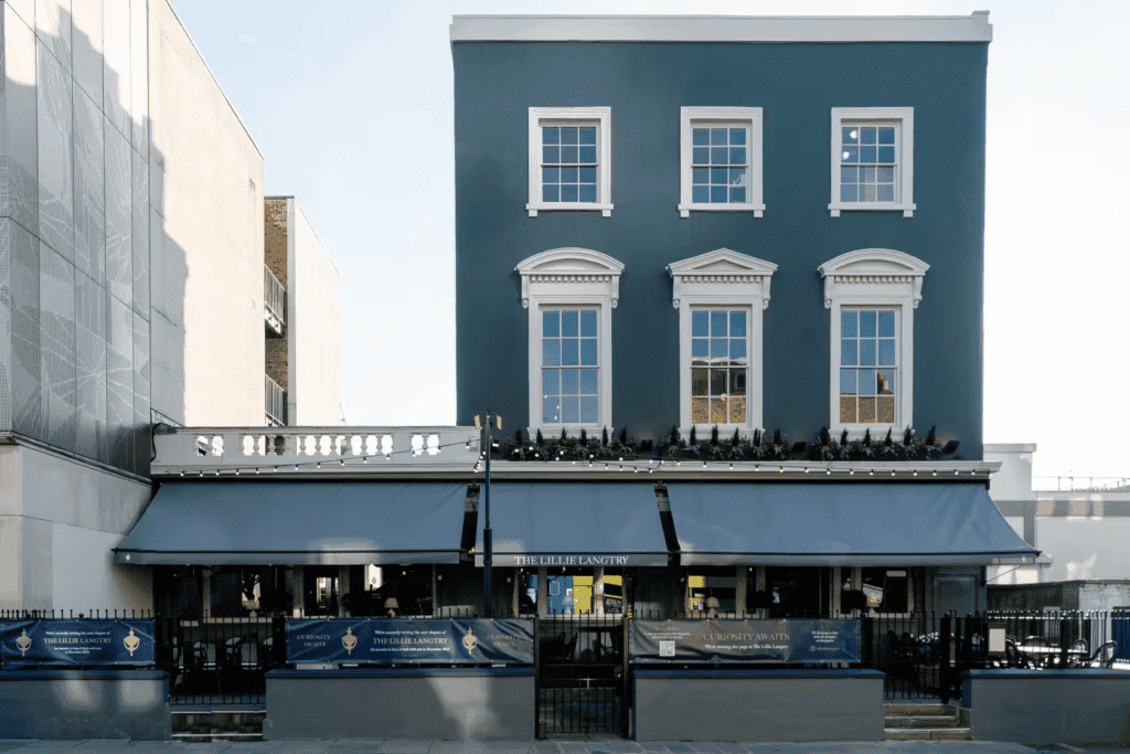 The Lillie Yard at The Lillie Langtry, photo 3