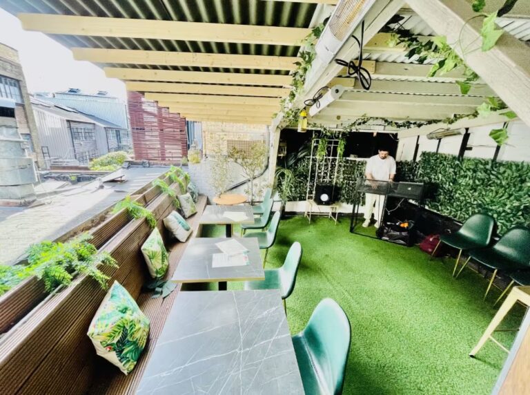 Pineapple Xpress Rooftop London Summer Party