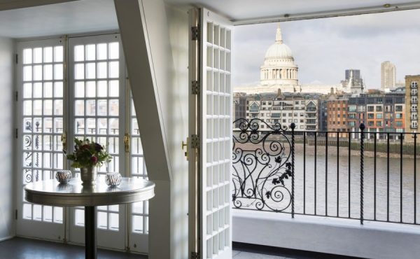 Balcony Room Swan Shakespeares Globe London Summer Party