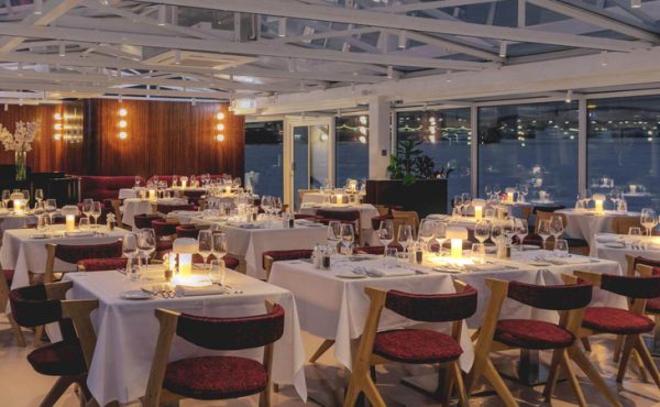 Glass-Room-Boat-Summer-Party-Venue-3.jpg