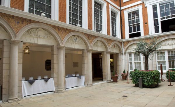 courtyard1.jpg